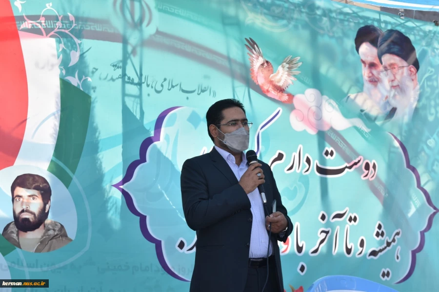 جشن میلاد حضرت امام رضا (ع) به همت دانشگاه فنی و حرفه ای استان کرمان در گلزار مطهر شهدای شهر کرمان برگزار شد 7