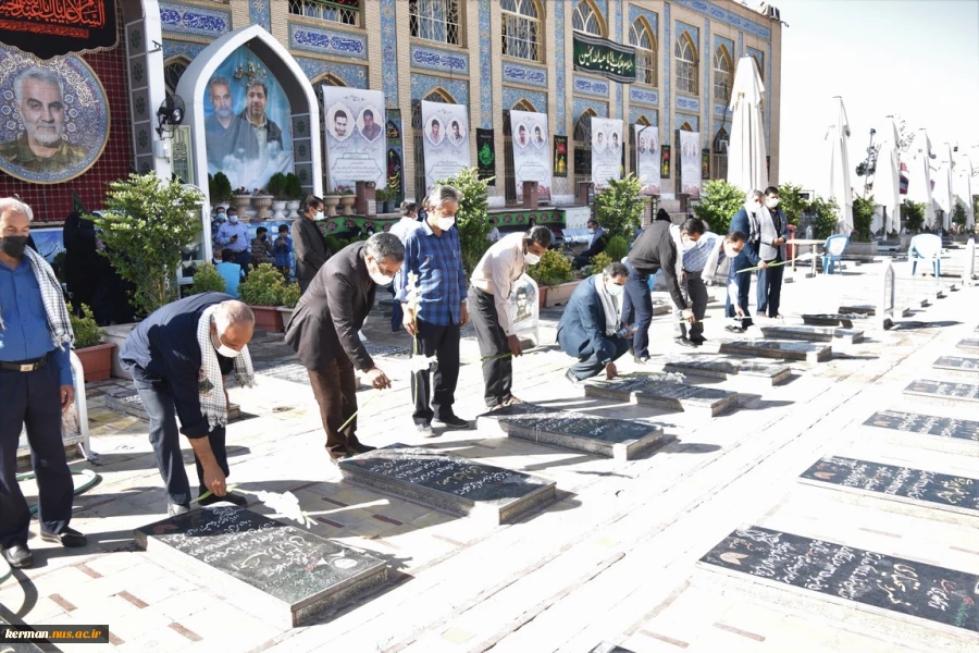 مراسم بزرگداشت هفته دفاع مقدس و تجلیل از همکاران رزمنده و ایثارگر دانشگاه فنی و حرفه‌ای استان کرمان برگزار شد 3