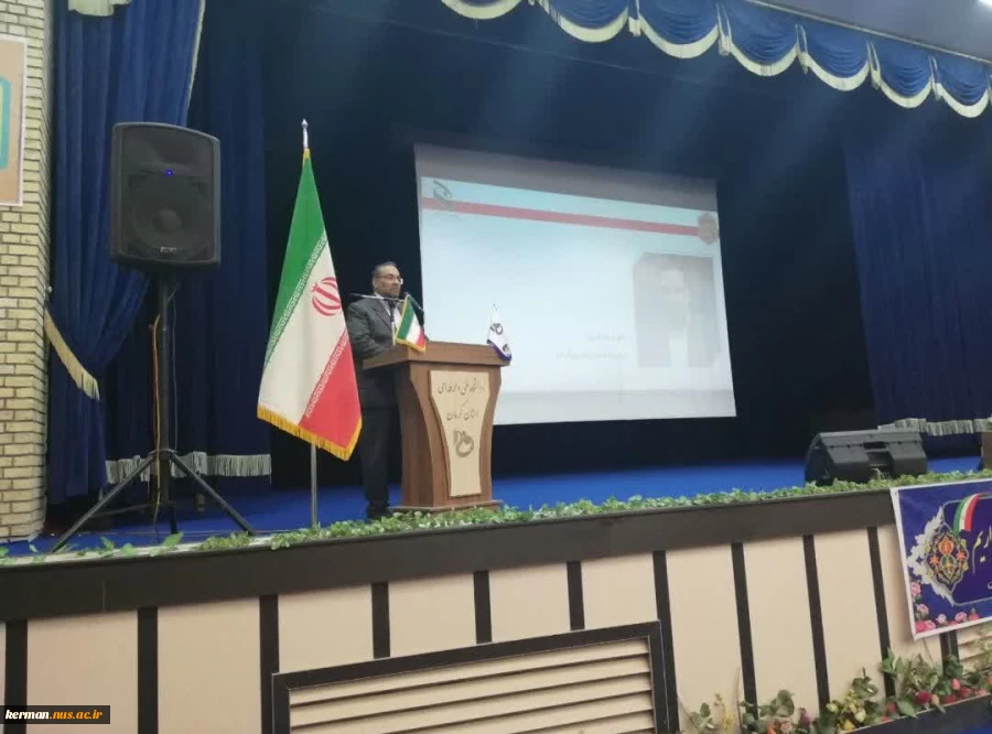 با حضور رؤسای دانشگاه‌های استان و رئیس پارک علم و فناوری استان کرمان:  
افتتاح نمایشگاه هفته پژوهش و فناوری در دانشگاه فنی و حرفه ای استان کرمان 2