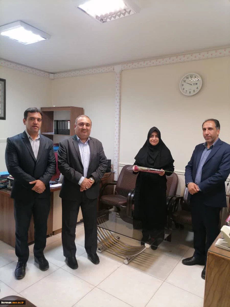 تقدیر ریاست دانشگاه ملی مهارت واحد استان کرمان از همکاران روابط عمومی دانشگاه به مناسبت روز ملی ارتباطات و روابط عمومی 3