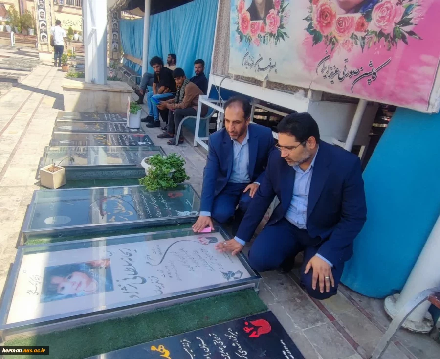 با حضور معاونت فرهنگی و دانشجویی دانشگاه ملی مهارت و ادای احترام به مقام شهید حاج قاسم سلیمانی:
 نخستین دوره ضیافت اندیشه دانشگاه ملی مهارت واحد استان کرمان به کار خود پایان داد. 3
