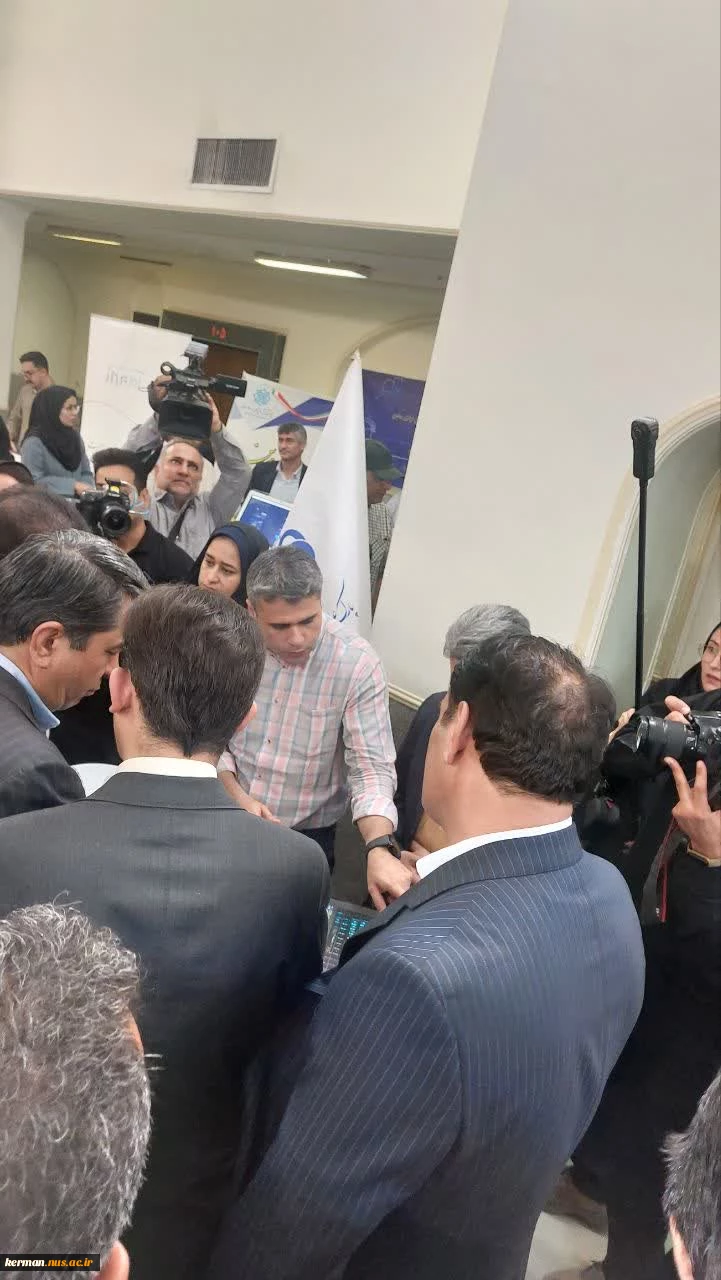 بازدید معاون علمی رئیس‌جمهور از دستاوردهای شرکت‌ های دانش‌ بنیان کرمان با حضور فعال دانشگاه ملی مهارت استان کرمان  2