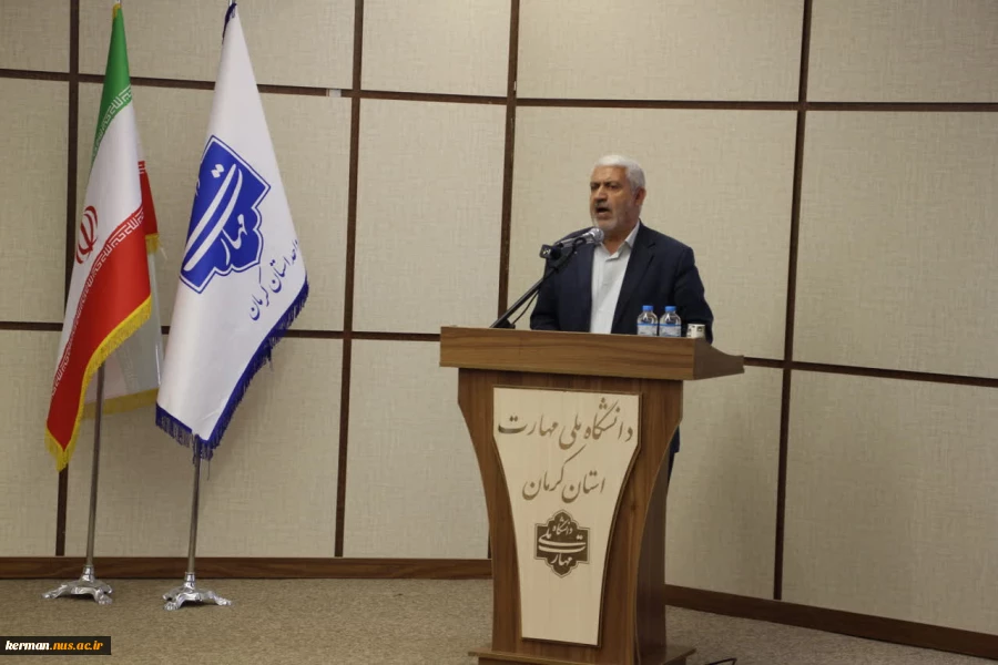 معاون فرهنگی و دانشجویی دانشگاه ملی مهارت در آئین افتتاحیه و رونمایی از پوستر پنجمین جشنواره ملی فرهنگی هنری «ذوالفقار»:
امروز آرمان‌های شهید سلیمانی در قلب اروپا و آمریکا شنیده می‌شود  2