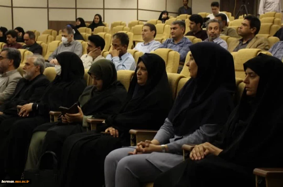 معاون فرهنگی و دانشجویی دانشگاه ملی مهارت در آئین افتتاحیه و رونمایی از پوستر پنجمین جشنواره ملی فرهنگی هنری «ذوالفقار»:
امروز آرمان‌های شهید سلیمانی در قلب اروپا و آمریکا شنیده می‌شود  2