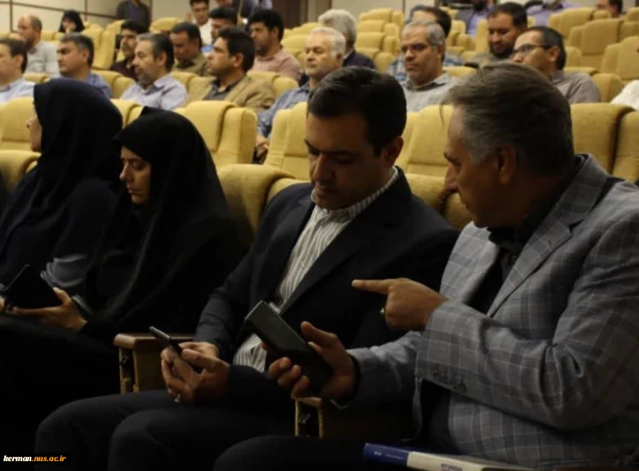 معاون فرهنگی و دانشجویی دانشگاه ملی مهارت در آئین افتتاحیه و رونمایی از پوستر پنجمین جشنواره ملی فرهنگی هنری «ذوالفقار»:
امروز آرمان‌های شهید سلیمانی در قلب اروپا و آمریکا شنیده می‌شود  2