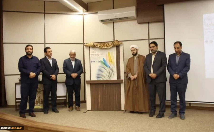 معاون فرهنگی و دانشجویی دانشگاه ملی مهارت در آئین افتتاحیه و رونمایی از پوستر پنجمین جشنواره ملی فرهنگی هنری «ذوالفقار»:
امروز آرمان‌های شهید سلیمانی در قلب اروپا و آمریکا شنیده می‌شود  2